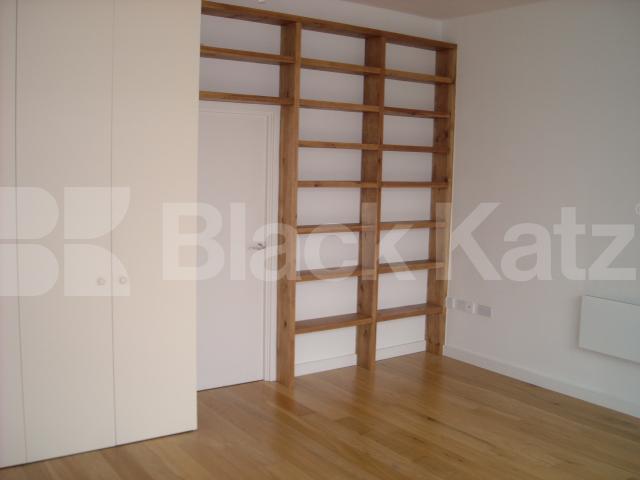 			1 Bedroom, 1 bath, 1 reception Flat			 South Central, Steedman Street, Elephant and Castle